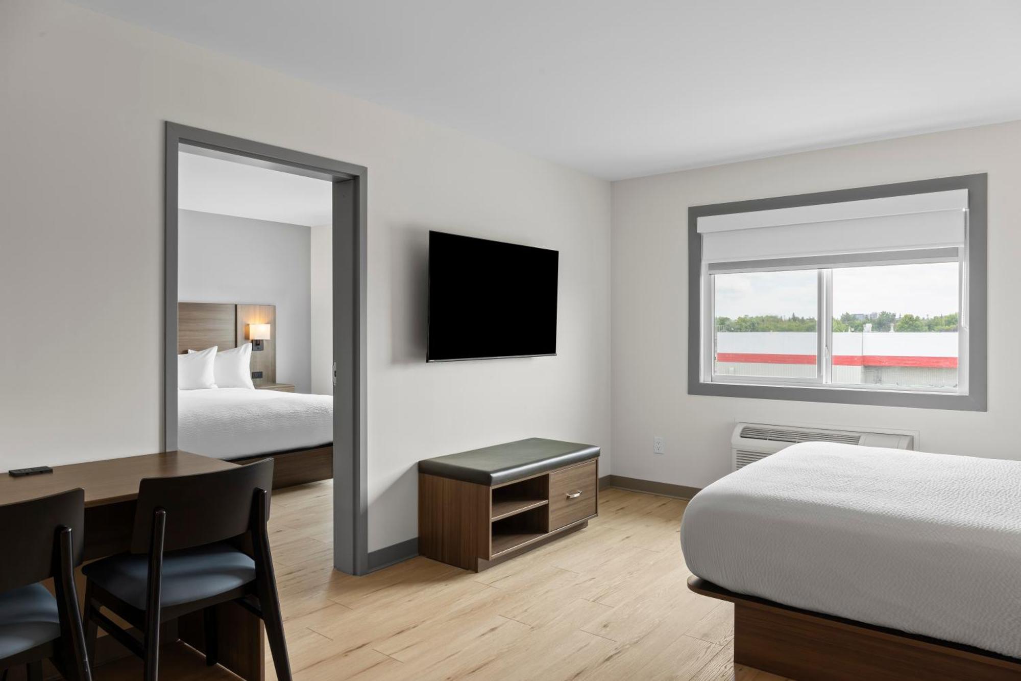 Days Inn By Wyndham Steinbach Exterior foto