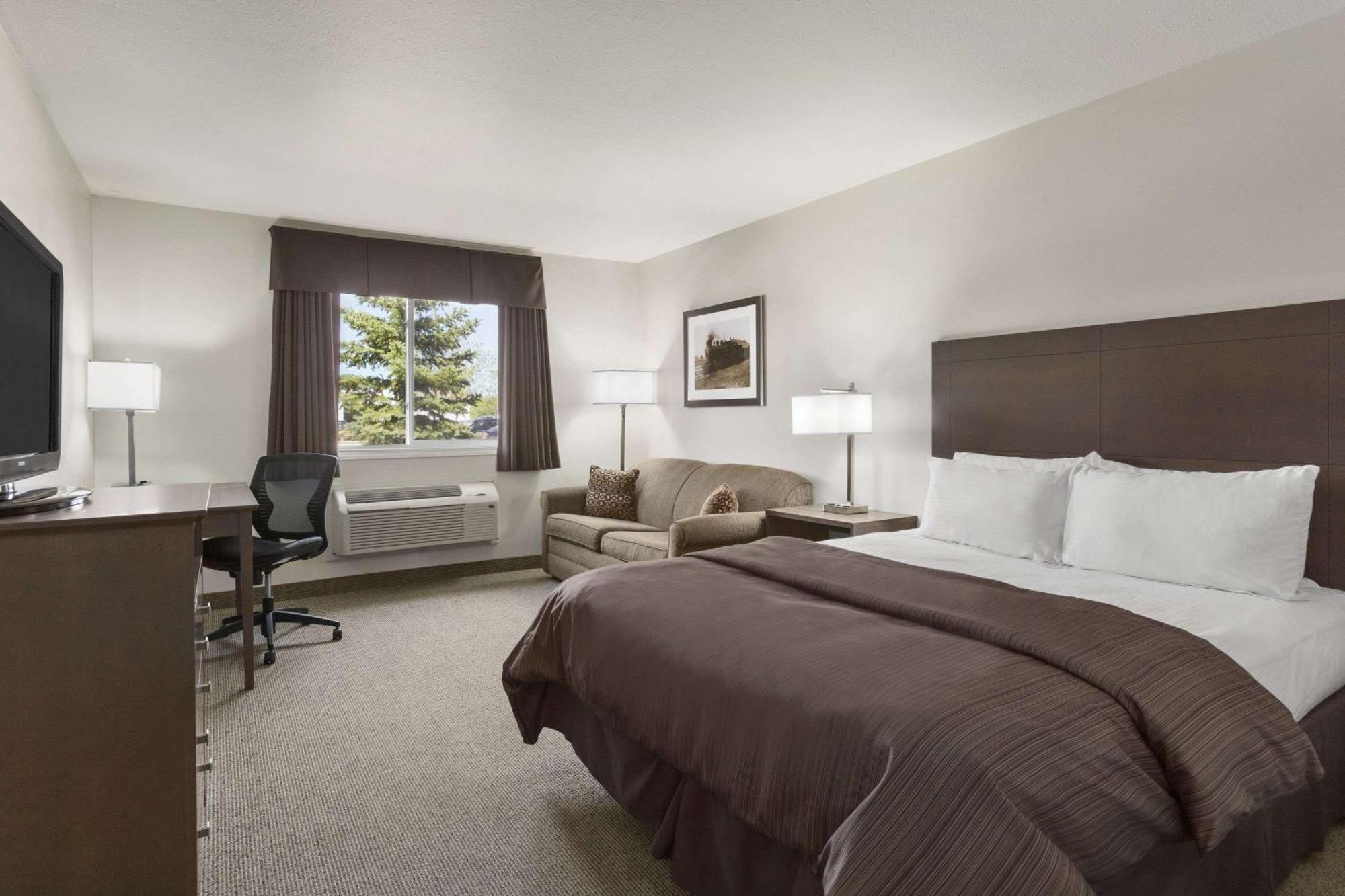 Days Inn By Wyndham Steinbach Exterior foto